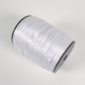 Satin gummiband / bandbredd 12 mm vit