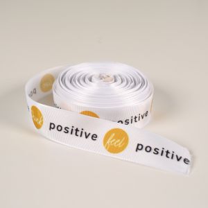 Revär 25 mm motivationstexter gul - Think positive