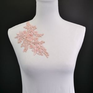 Applikation för klänning bukett rosa - höger sida